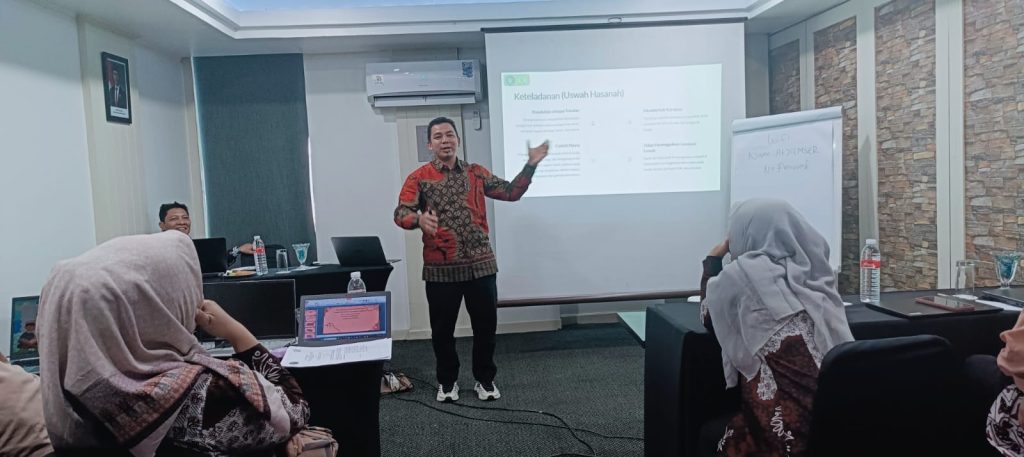 Menguatkan Kolaborasi Akademik, Dosen STAIN Kepri Hadirkan Gagasan Pola Asuh Qur’ani di Konferensi Nasional PPIAUD