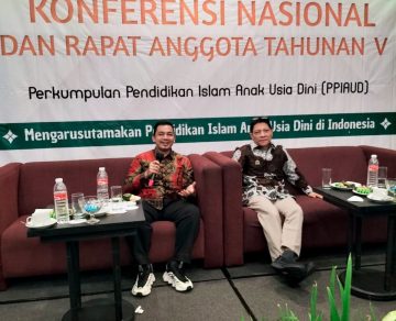 Menguatkan Kolaborasi Akademik, Dosen STAIN Kepri Hadirkan Gagasan Pola Asuh Qur’ani di Konferensi Nasional PPIAUD