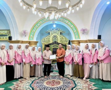 Mahasiswa PIAUD STAIN Kepri Laksanakan Studi Lapangan Penulisan Al-Qur’an Tulis Tangan di Pulau Penyengat