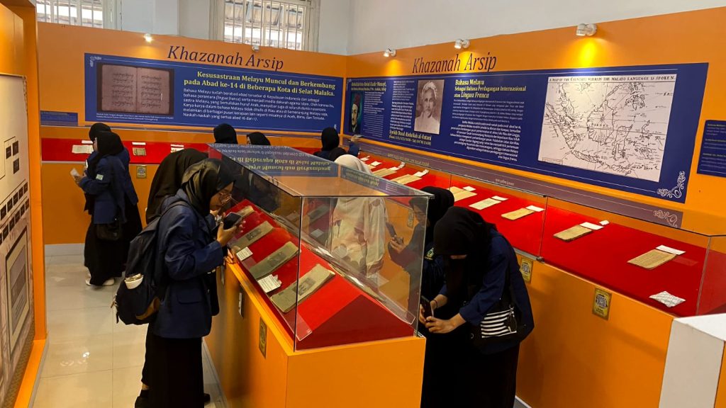 Mahasiswa PIAUD STAIN Kepri Jejaki Jejak Hadis di Naskah Melayu dalam Studi Lapangan Bermakna di Museum Tanjungpinang