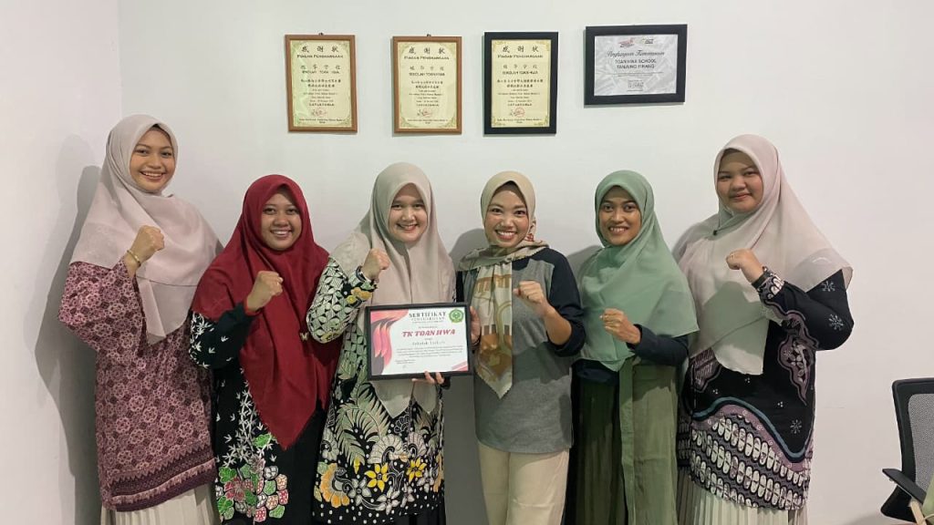 TIM PKM PIAUD STAIN SAR KEPRI MONITORING SEKOLAH TERBAIK DAN SERAHKAN LAPORAN SERTA EVALUASI KE DISDIK KOTA TANJUNGPINANG