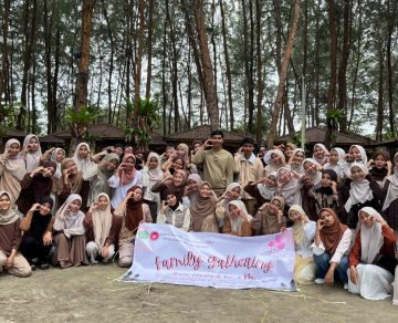 MERIAH! FAMILY GATHERING DAN MILAD KE-6 PRODI PIAUD DI PANTAI BBC