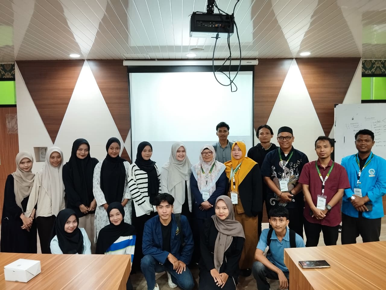 PRODI PIAUD TUNJUKKAN KIPRAH AKADEMIK KELAS INTERNASIONAL PADA IMSIC 2025