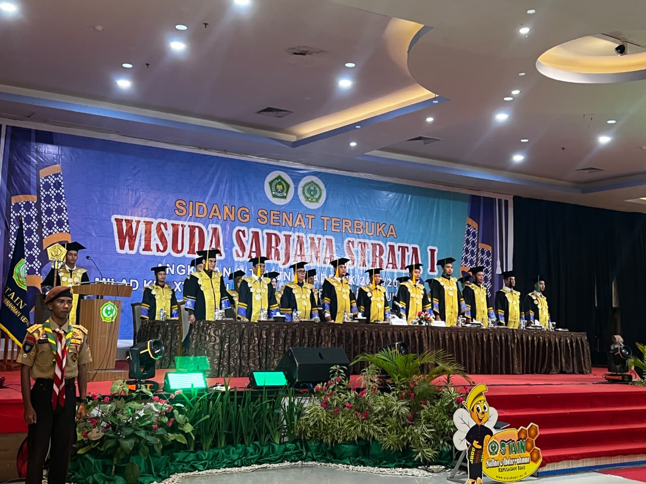 Delapan Lulusan PIAUD Bersinar di Wisuda STAIN SAR Kepri 2025