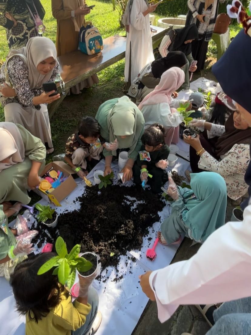 CHILDREN'S PLAY CLASS 2026: LITTLE GREEN GENERATION TANAMKAN KEPEDULIAN LINGKUNGAN SEJAK USIA DINI