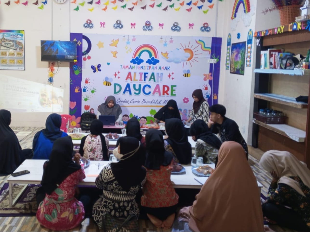 DOSEN PIAUD STAIN SULTAN ABDURRAHMAN KEPRI BERIKAN PEMBINAAN DI TPA ALIFAH DAY CAR